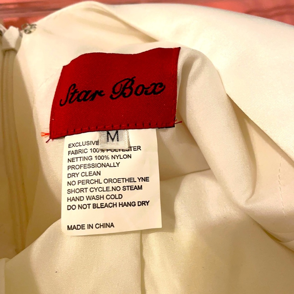 A Star Box White Medium Tiered Dress